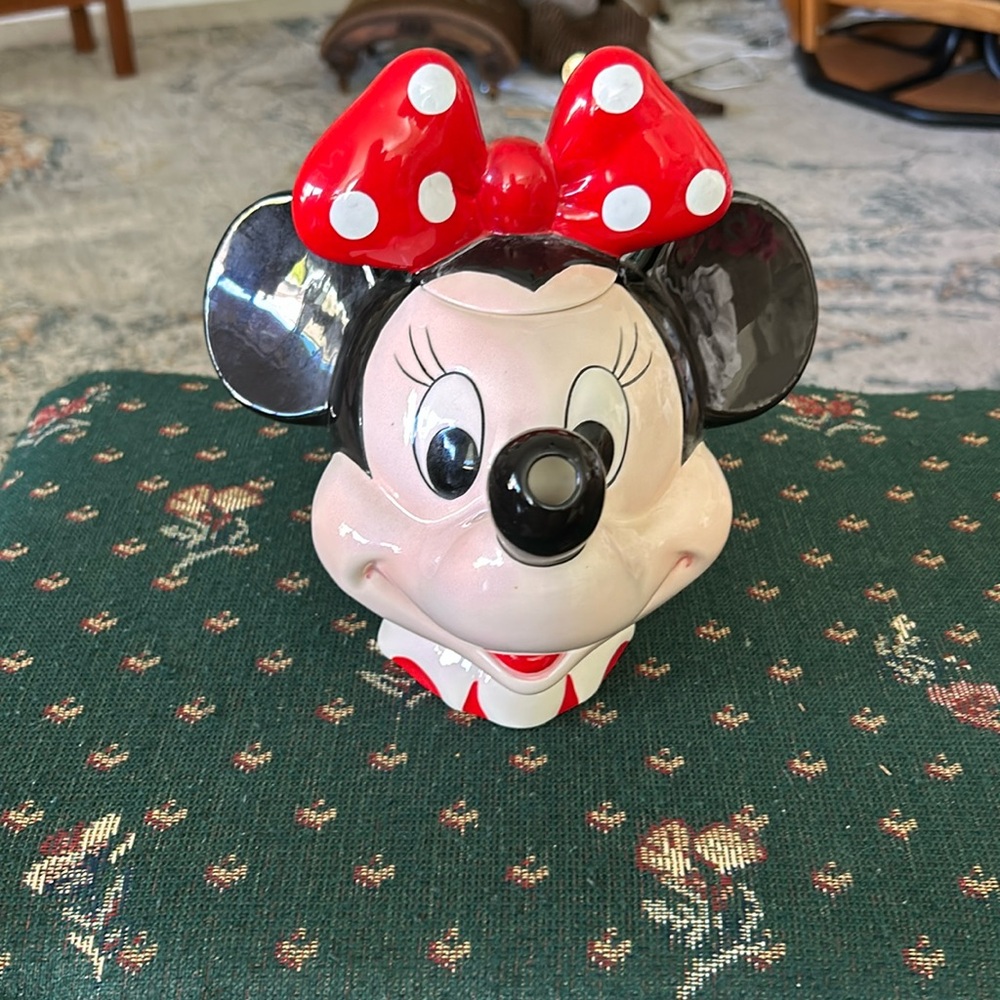 Disney’s vintage Minnie mouse teapot brand new never used approximately 8 inches
